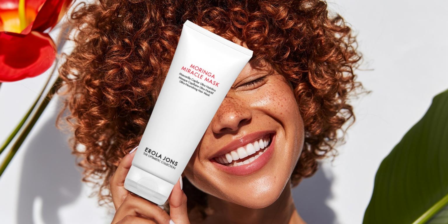 Mascarilla capilar Moringa Miracle Mask antifrizz con fórmula de Erola Jons